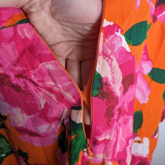 Lulu's Romper Sweetest Song Orange Floral Print Backless Long Sleeve NWT - Picture 12 of 16